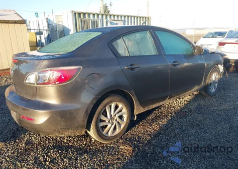 2013 Mazda Mazda3 from USA, damaged, VIN JM1BL1VP4D1798997
